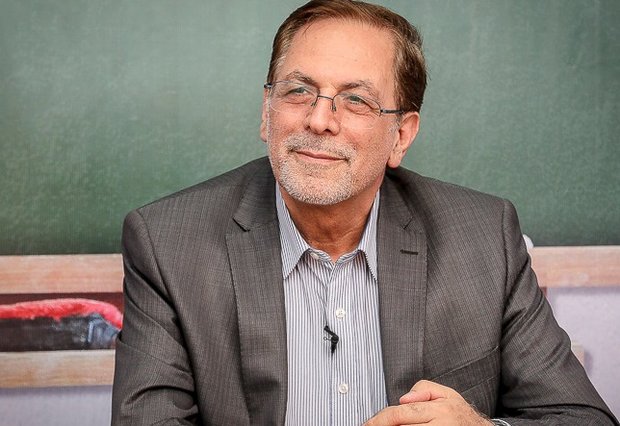 نوبخت اگر می تواند خط مشی بدهد، برای سازمان خودش این کار را بکند