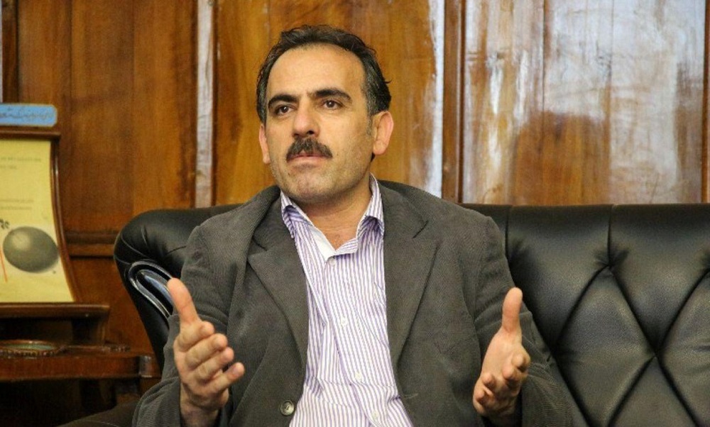 دولت می‌خواهد سر مردم و مجلس کلاه بگذارد/ کسی که زیر ۵ میلیون درآمد داشته باشد، با فلاکت زندگی می‌کند