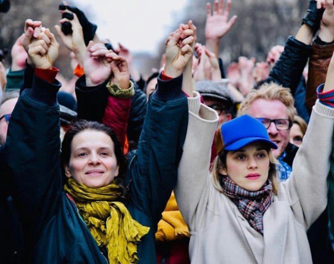 بازیگران معروف فرانسوی در میان معترضان جلیقه زردها +عکس
