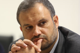 واکنش یک نماینده به توییت کریمی قدوسی