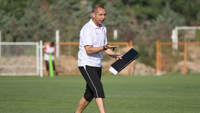 قلعهنویی نخواست در سیرک شرکت کند! قلعهنویی نخواست در سیرک شرکت کند!