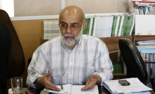 مسئولان دهه ۶۰ آمده بودند «چیزی بگذارند، نه چیزی ببرند»/ ماجرای یادداشت ساعت ۳ صبح میرحسین موسوی برای تعیین تکلیف یک مدیر دوشغله