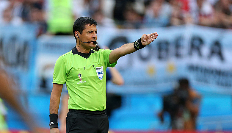 واکنش علیرضا فغانی به حملات تند قلعه نویی واکنش علیرضا فغانی به حملات تند قلعه نویی