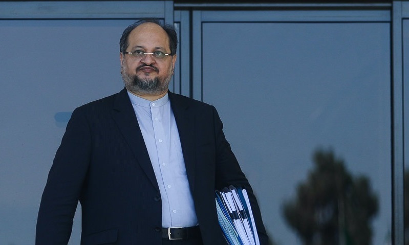 پرچم سفید شریعتمداری در دست یار قالیباف!/ زاگرس نشینان در سودای فتح وزارت کار پرچم سفید شریعتمداری در دست یار قالیباف!/ زاگرس نشینان در سودای فتح وزارت کار