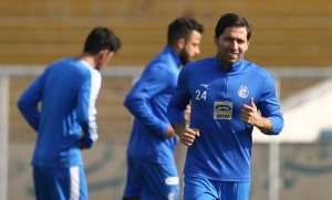 ماجرای چت های خصوصی آقای گلر با زن جنجالی اینستاگرام