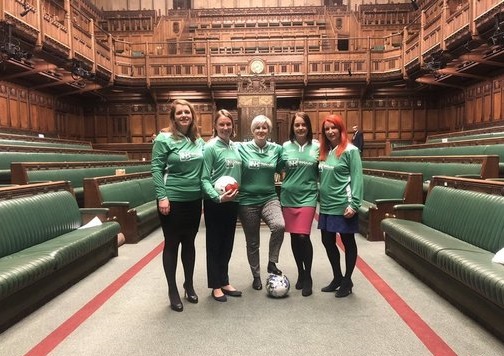 جنجالی شدن بازی فوتبال زنان نماینده در مجلس +تصاویر