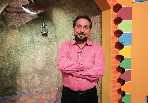 عکسی قدیمی از مجید قناد با تیپ دانشجویی در دهه ۵۰ عکسی قدیمی از مجید قناد با تیپ دانشجویی در دهه ۵۰