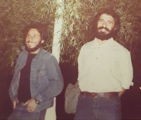 عکسی قدیمی از مجید قناد با تیپ دانشجویی در دهه ۵۰ عکسی قدیمی از مجید قناد با تیپ دانشجویی در دهه ۵۰