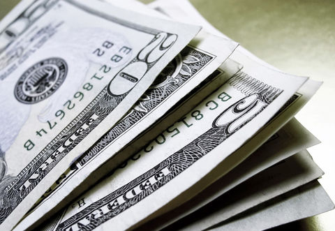 ۲۰ میلیارد دلار ارز صادراتی به کشور بازنگشت