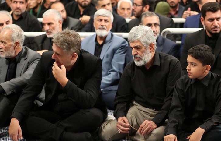 ماجرای فریادهای پدر شهید احمدی روشن در جلسه دیدار مسئولان با رهبری چه بود؟