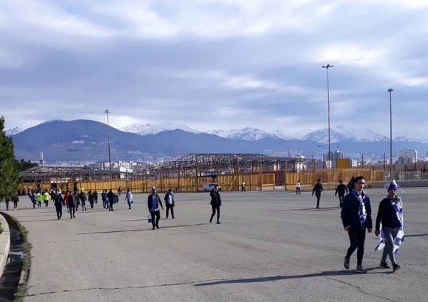 درهای آزادی به روی هواداران باز شد درهای آزادی به روی هواداران باز شد