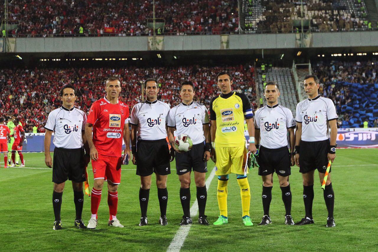 حواشی دربی ۸۹ تهران/ جدال آبی و سرخ در استادیوم آزادی /در حال بروزرسانی