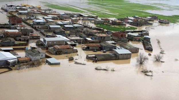 دولت وام بدون بازگشت در اختیار سیل&zwnj;زدگان قرار دهد/ وام سیل&zwnj;زدگان به سرنوشت پلاسکو دچار نشود