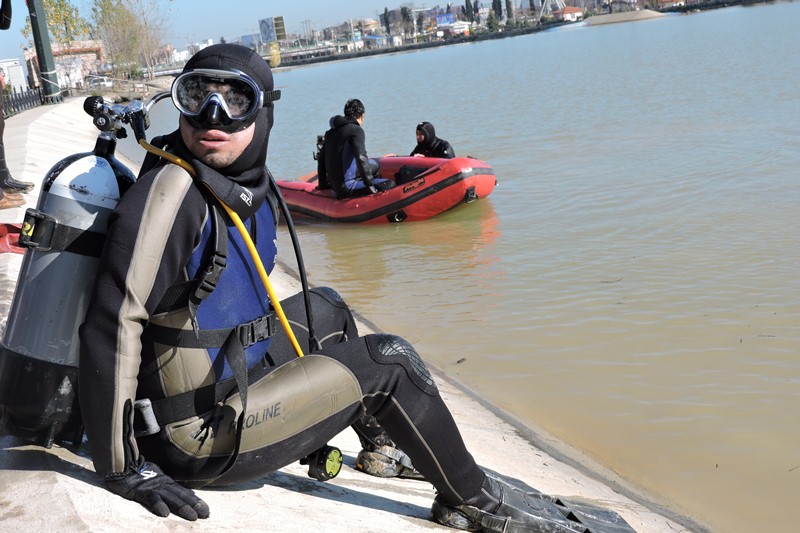 مصدومیت دو غواص آتشنشانی اهواز مصدومیت دو غواص آتشنشانی اهواز