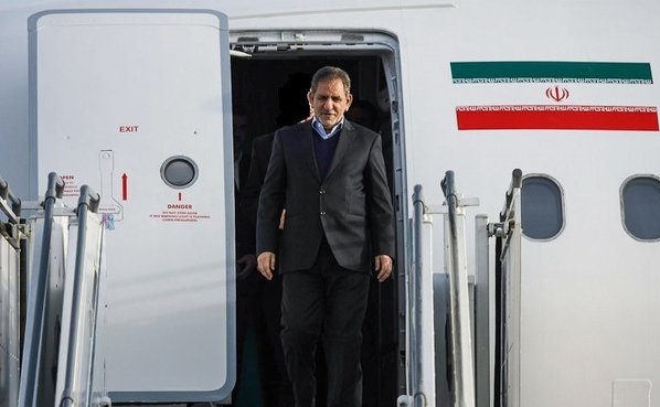 جهانگیری وارد کرمانشاه شد/ جلسه‌ی ستاد مدیریت بحران استان تشکیل می‌شود