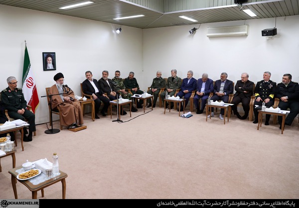 جلسه ویژه بررسی اقدامات نهادها در استان‌های سیل زده در حضور رهبر +عکس