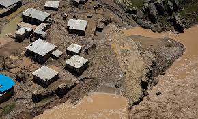 «لرستان در آستانه یک فاجعه است؛ با صدقه اوضاع درست نمی‌شود»/ انتقاد تند نماینده تهران به بی‌برنامگی دولت