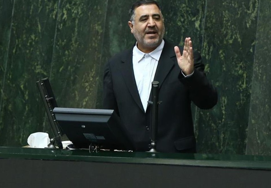 دچار کلیشه در پیکره نظام مالی هستیم/ اصولگرایان و اصلاح طلبان کشور را بدبخت کردند