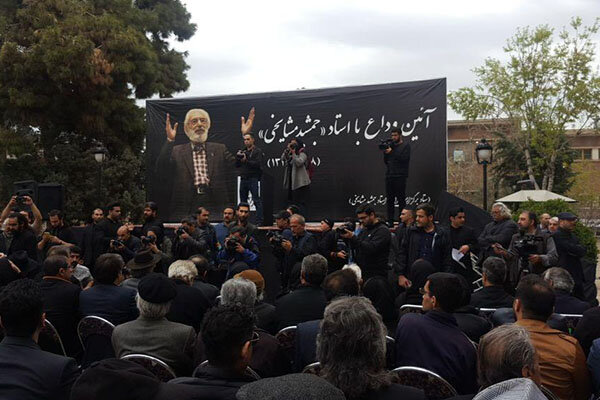 نصیریان خطاب به مشایخی: می‌خواستم برای روی صحنه رفتن کنار شما بیایم نه اینجا