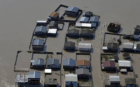 احتمال نشست و تخریب منازل مسکونی در آق قلا