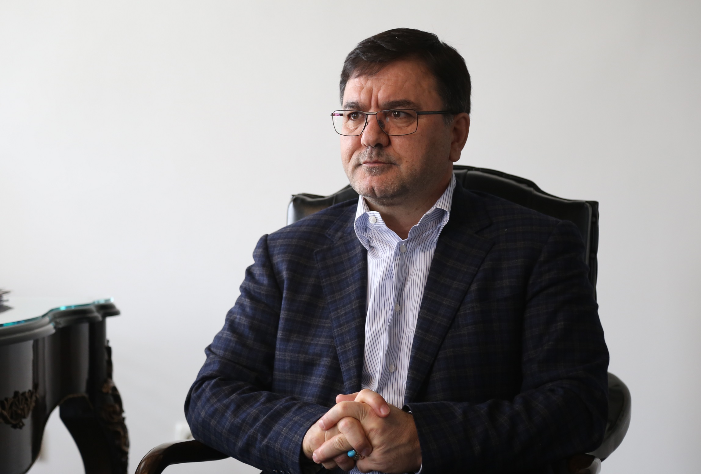 از وزارت نفت ۱۳ میلیون تومان حقوق می‌گیرم اما از مجلس نه چون حرام است