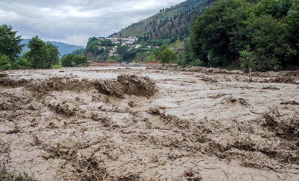 آمار وزیر راه از شمار شهرها و روستاهای درگیر سیل آمار وزیر راه از شمار شهرها و روستاهای درگیر سیل