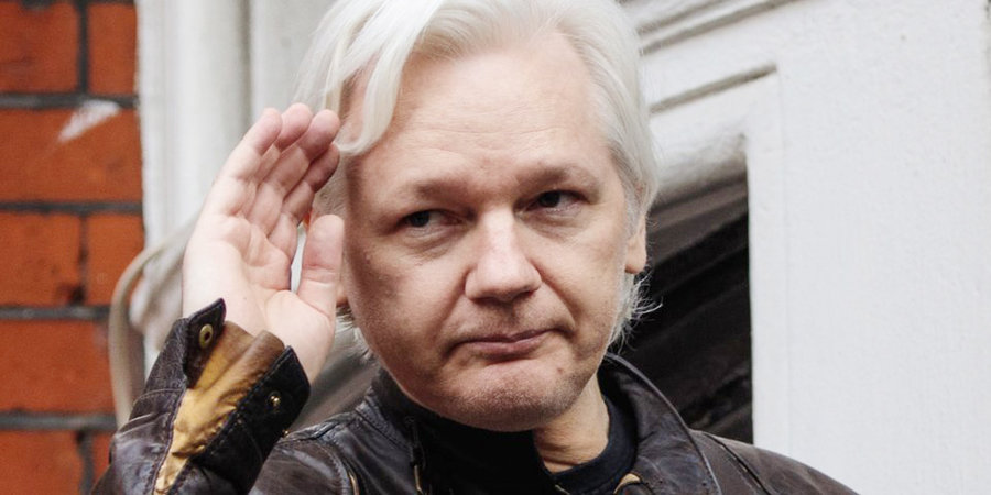 بنیانگذار ویکی‌لیکس دستگیر شد