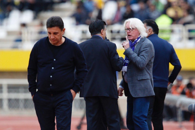 واکنش قلعه نویی به برخورد فرهاد مجیدی و شادی خاص استقلالیها واکنش قلعه نویی به برخورد فرهاد مجیدی و شادی خاص استقلالیها