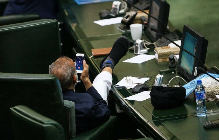 نظرتان را درباره این عکس بگویید نظرتان را درباره این عکس بگویید