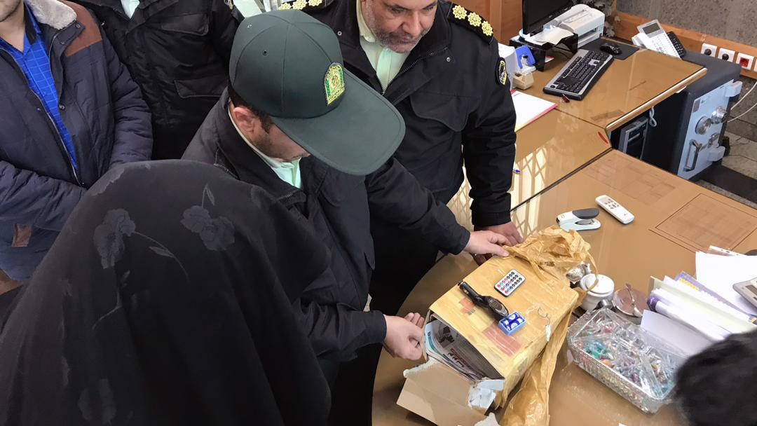 اولین اعترافات زنی که با بمب وارد بانک نیاوران شد