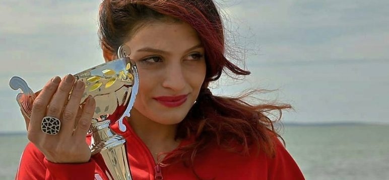 صدف خادم، از ترس بازداشت بلیط برگشت به ایران را کنسل کرد