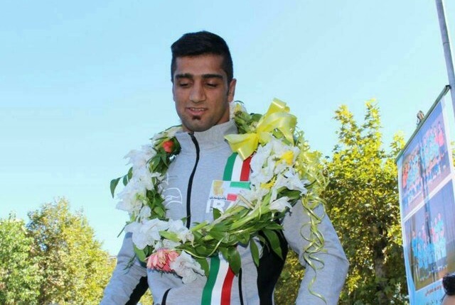 درگذشت قهرمان کشتی ساحلی جهان بر اثر سانحه رانندگی