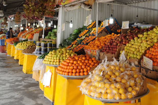 توزیع میوه تنظیم بازاری تا ۱۵ فروردین ادامه دارد