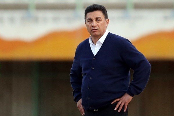 قلعه‌نویی: از شرایط سخت خارج شدیم/ دیدار با پرسپولیس خوب می‌شود!