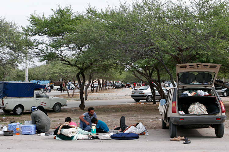 ۶۷.۵ درصد مردم در نوروز به سفر نرفتند! ۶۷.۵ درصد مردم در نوروز به سفر نرفتند!