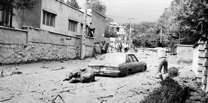 تصویری از سیل تهران با ۱۴۱ قربانی +عکس تصویری از سیل تهران با ۱۴۱ قربانی +عکس