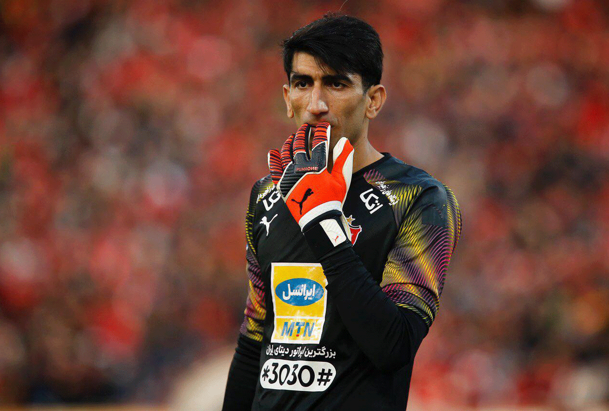 مشاجره بیرانوند با کالدرون/ گلر قرمزها بدنبال جدایی!