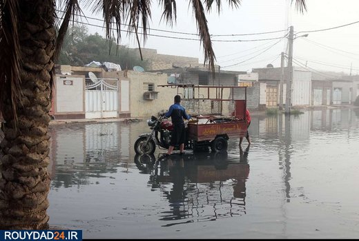 تلاش برای مهار آبگرفتگی در اهواز ادامه دارد