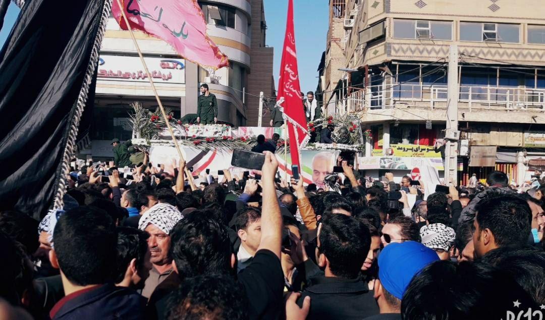 ورود پیکر سردار قاسم سلیمانی به ایران/ مراسم ویژه تشییع در اهواز برگزار شد +عکس و فیلم