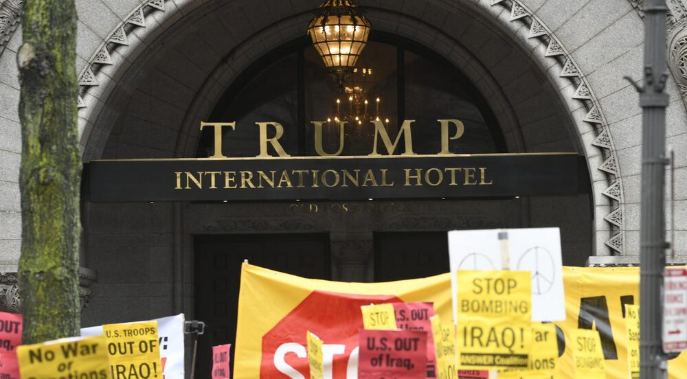 تظاهرات مردم آمریکا در محکومیت ترور سپهبد سلیمانی +عکس