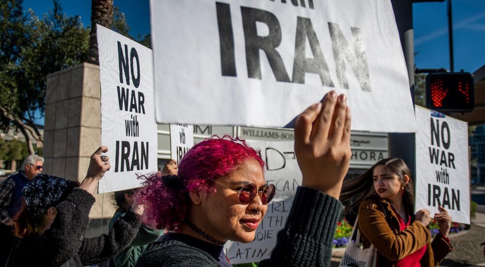 تظاهرات مردم آمریکا در محکومیت ترور سپهبد سلیمانی +عکس