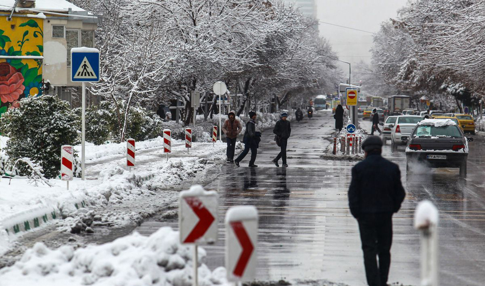 بارش برف در مشهد