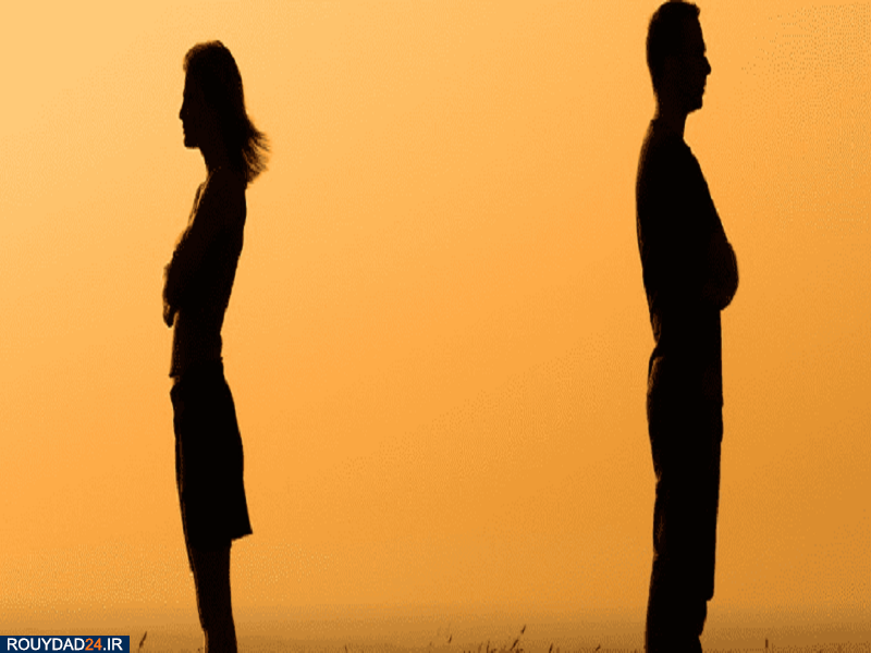 مچ شوهرم را با دو زن در خانه همسایه گرفتم / زن همسایه مطلقه بود!