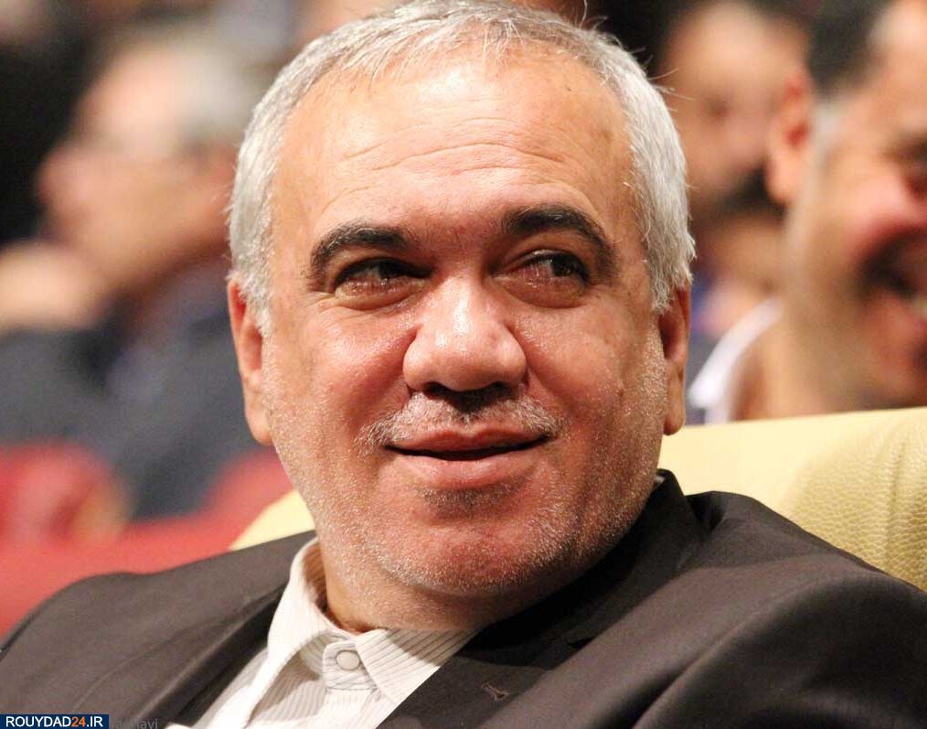فتح‌الله‌زاده: عده‌ای خناس در حال ضربه زدن به استقلال هستند