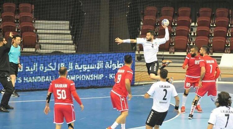 سلام نظامی ملی‌پوشان هندبال به پرچم ایران +فیلم