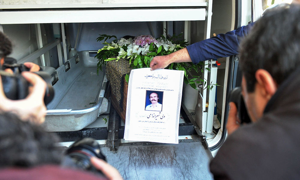 تشییع پیکر مرحوم ولی الله شیراندامی +تصاویر تشییع پیکر مرحوم ولی الله شیراندامی +تصاویر