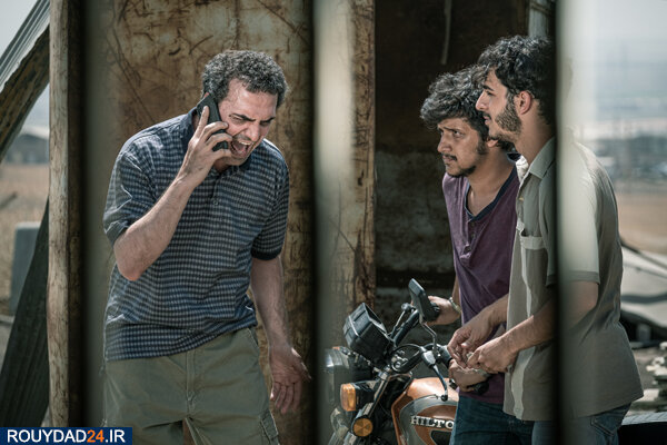 نقد فیلم مردن در آب مطهر