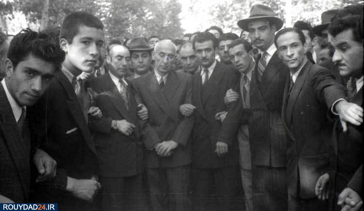 کریم سنجابی کریم سنجابی