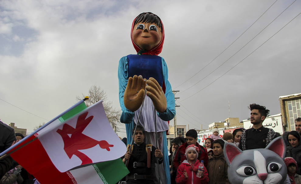 رژه غول‌پیکران در شهرکرج