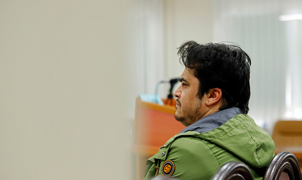 روح الله زم